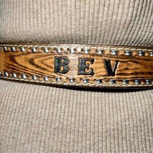 Wilson Brown‎ Leather Belt with Silver Lacing Engraved BEV Size 32 Excellent